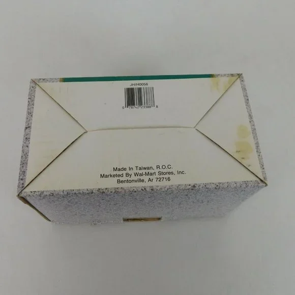 Christmas Butter Dish Covered W/Underplate Ceramic Walmart Brand Toys Image Box - Picture 10 of 10